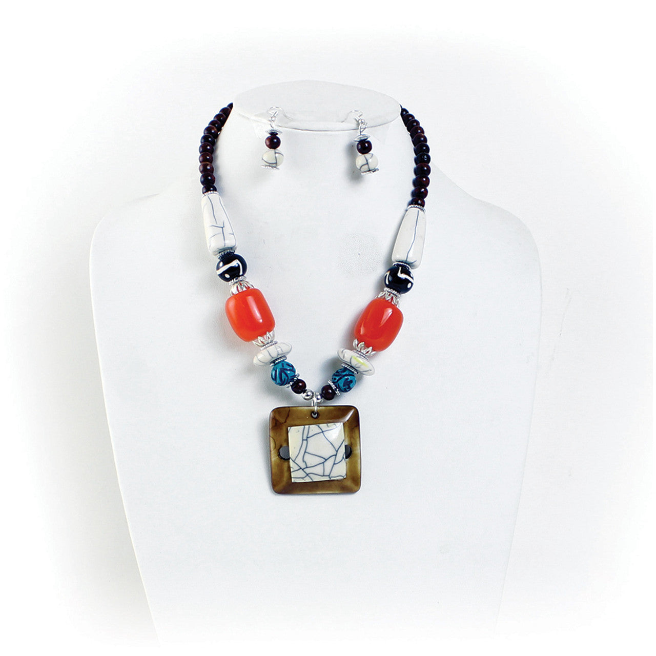 Bold and colorful Indian necklace set