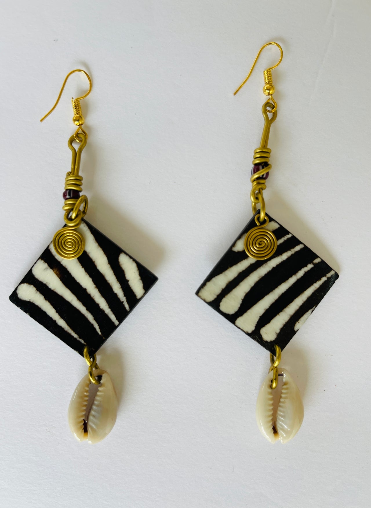 Zebra stripe bone w/cowrie shell earrings